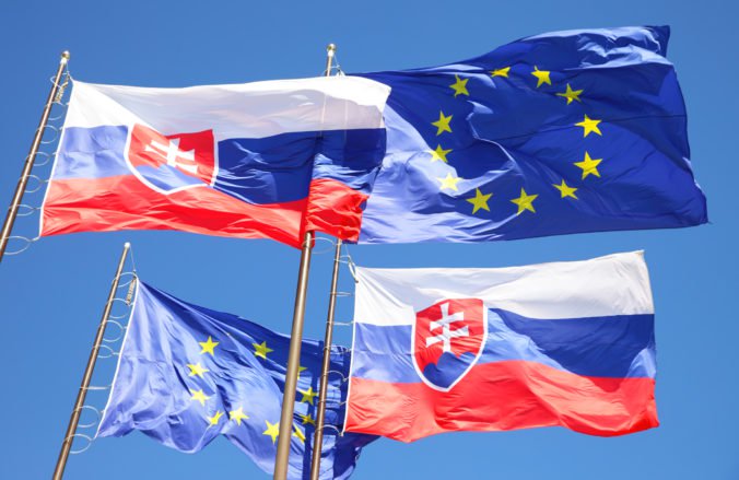 Slovensko je súčasťou Európskej únie už 14 rokov, pomocou eurofondov znížilo regionálne rozdiely