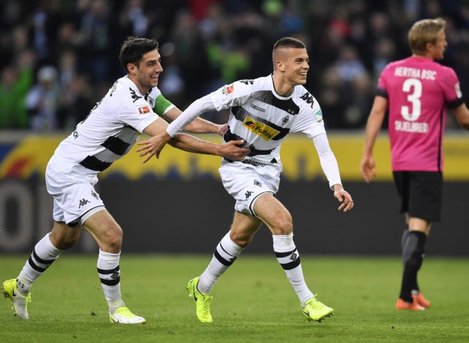 Slovákovi v drese Borussia Mönchengladbach sa skončila sezóna, Lászla Bénesa čaká operácia