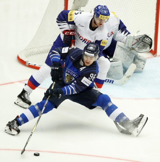 Fíni začali na MS v hokeji 2018 jasným víťazstvom, Kórejskej republike strelili osem gólov