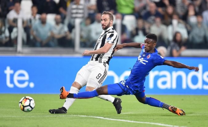 Video: Juventus otočil zápas proti Bologni, AC Miláno deklasovalo Veronu