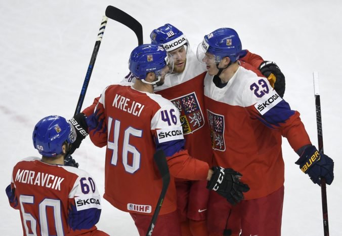 Video: Česi na MS v hokeji poskočili na tretiu priečku, Bielorusov porazili už v prvej tretine