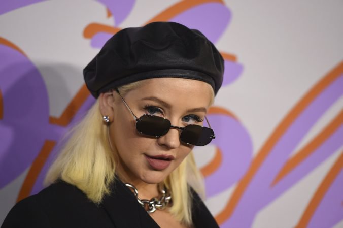 Christina Aguilera zverejnila skladbu Twice, je ukážkou z jej pripravovaného albumu Liberation