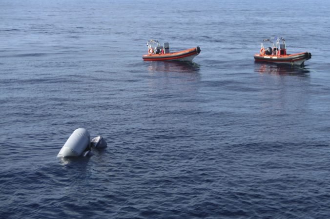 V Stredozemnom mori zachránili desiatky migrantov smerujúcich do Európy