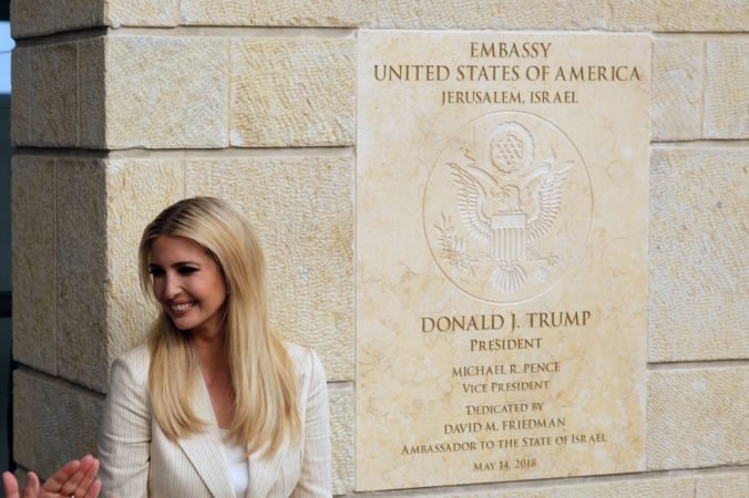 Američania otvorili veľvyslanectvo v Jeruzaleme, Palestínčania vystupňovali násilné protesty