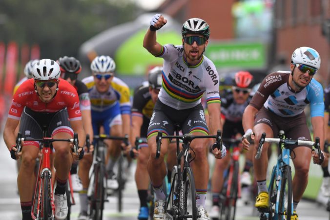 Video: Sagan bojoval v 3. etape Okolo Kalifornie o triumf, Lotyš Skujinš si však udržal náskok