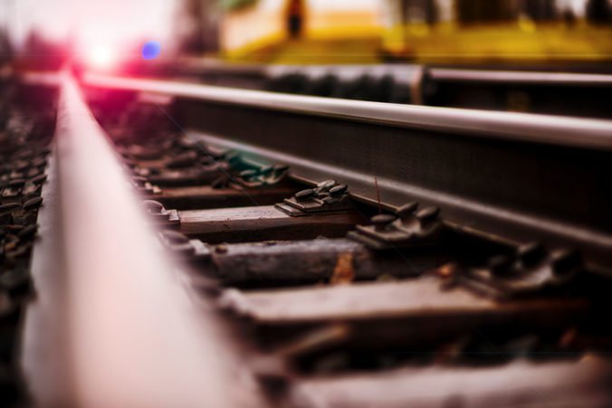 Muža v okrese Senec pravdepodobne zrazil vlak, polícia pátra po jeho totožnosti