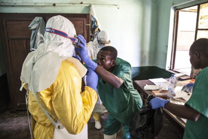 V Kongu bola potvrdená nákaza ebolou, do krajiny dorazila prvá dávka vakcíny