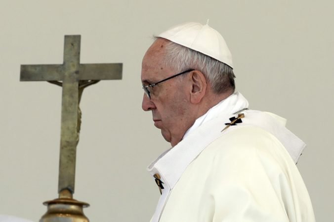 Pápež František dostal rezignácie biskupov z Čile pre škandál sexuálneho zneužívania detí