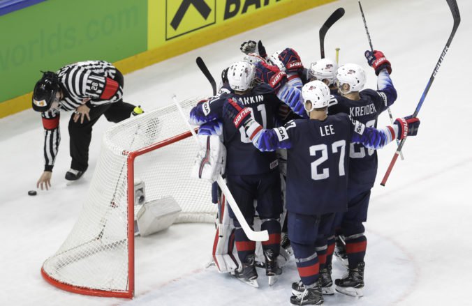 USA v zápase o 3. miesto na MS v hokeji 2018 zdolali Kanadu, rozhodla záverečná tretina
