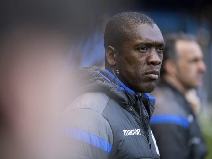 Seedorf už nie je trénerom Deportiva La Coruňa, vedenie mu po neúspechu nepredĺžilo spoluprácu