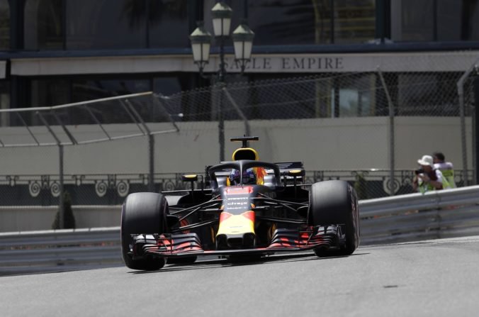 Ricciardo ovládol aj tretí tréning pred Veľkou cenou Monaka, utvoril nový traťový rekord