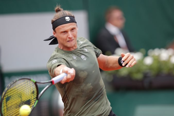 Kovalík na Roland Garros potrápil nasadenú desiatku, ale trojhodinovú bitku prehral