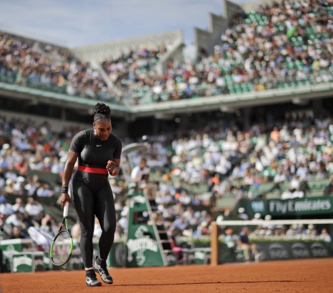 Serena Wiliamsová hrala na Rolang Garros v čiernom úbore, inšpirovala sa krajinou Wakanda