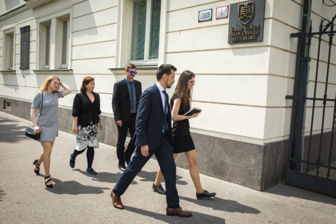 Za slušné Slovensko kritizuje Lučanského na čele polície, s Pellegrinim ho spája istá podobnosť