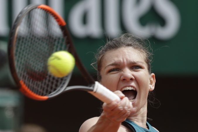 Simona Halepová sa na Roland Garros rozbiehala pomalšie, po obrate postúpila ďalej