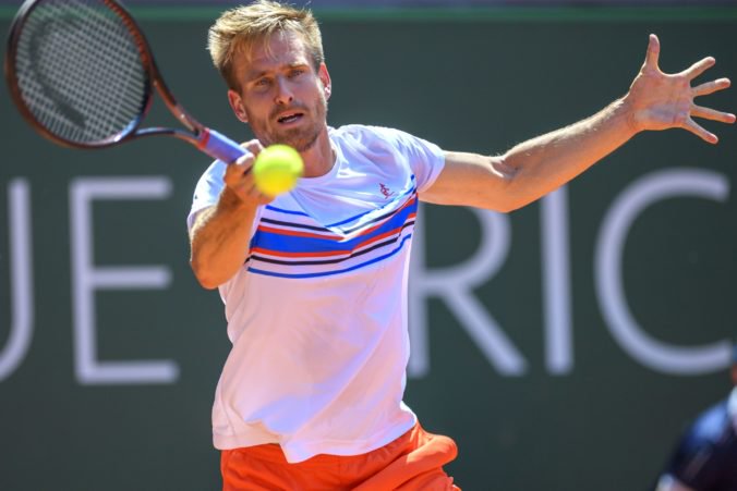 Nemec Gojowczyk nedohral pre problémy s bedrom zápas na Roland Garros, naparili mu mastnú pokutu