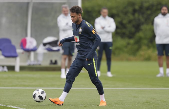Zranený Neymar sa stále necíti fit, jeho štart v prípravnom zápase pred majstrovstvami je neistý