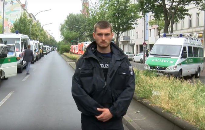 Video: Evakuovali základnú školu v Berlíne, v budove sa mali pohybovať podozrivé osoby