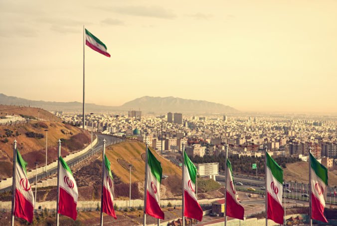 Irán rozšíri kapacity na obohacovanie uránu, dodrží však limity jadrovej dohody