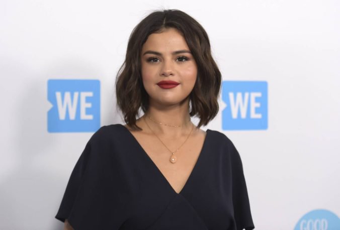 Selena Gomez zverejnila videoklip k piesni Back To You, známej zo seriálu v službe Netflix Selena Gomez zverejnila videoklip k piesni Back To You, známej zo seriálu v službe Netflix