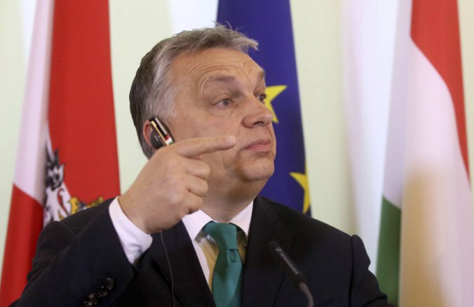 Konečne, vzdychol si premiér Orbán po rozhodnutí Talianska nevpustiť loď s migrantmi do prístavu