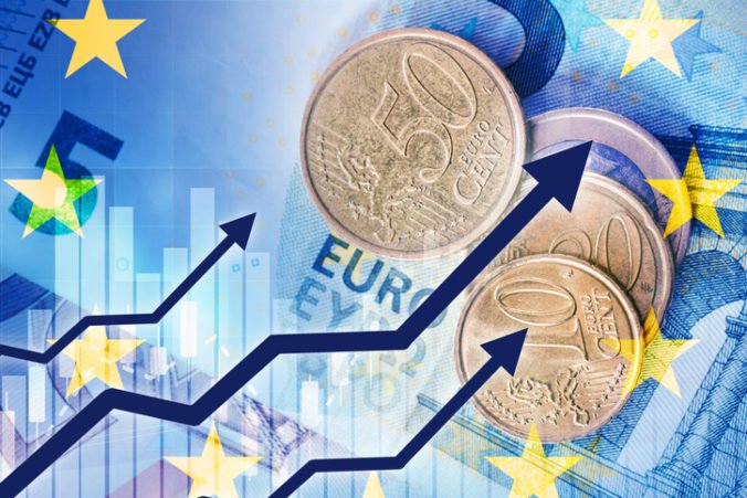 Väčšina obyvateľov Európskej únie hodnotí ekonomickú situáciu ako dobrú, podpora eura trhá rekordy
