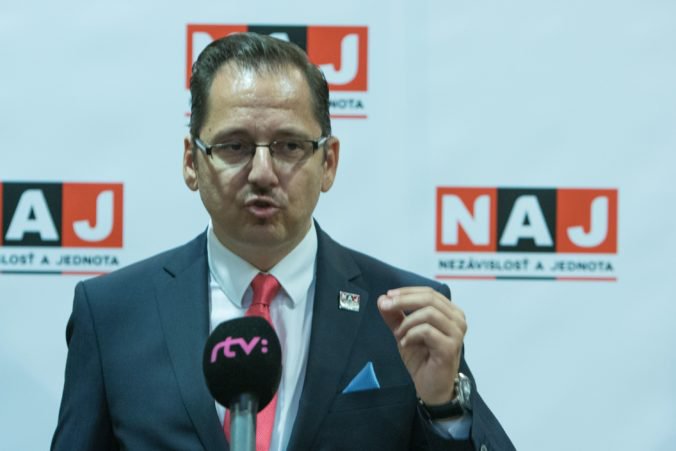 Predseda strany NAJ Viktor Béreš kandiduje na primátora Bratislavy, chce ukončiť vplyv developerov