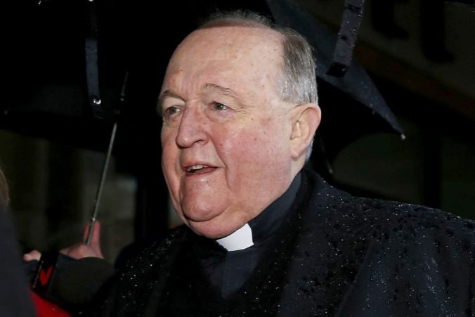 Súd vynesie nad arcibiskupom Wilsonom rozsudok vo veci sexuálneho zneužívania detí v júli
