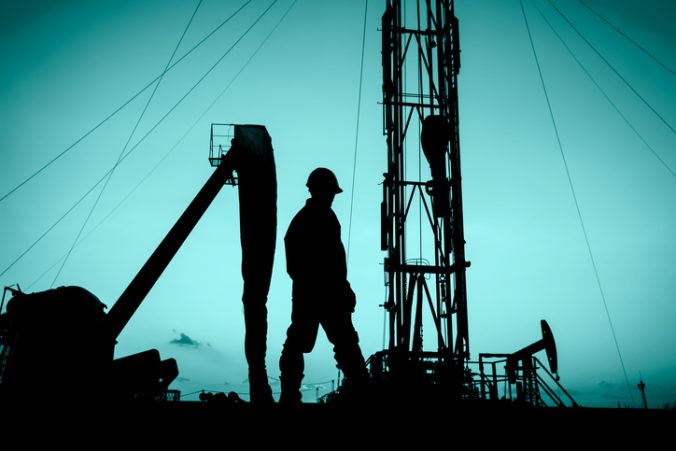 Ľahká americká ropa zdražela, cena ropy Brent poklesla