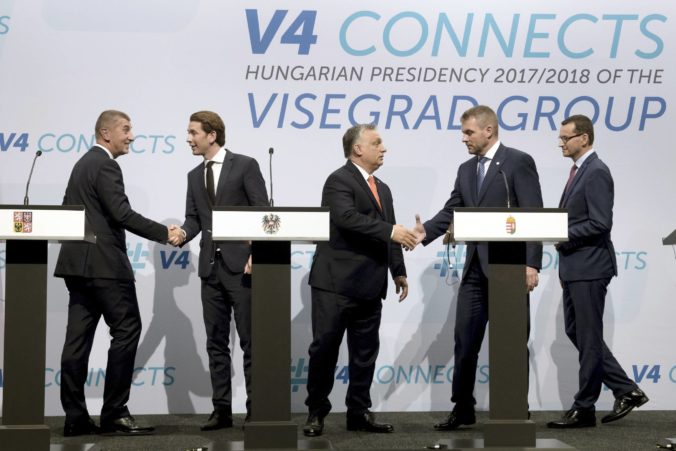 Premiéri V4 a Rakúska sa zhodli, že v prvom rade treba chrániť vonkajšie hranice
