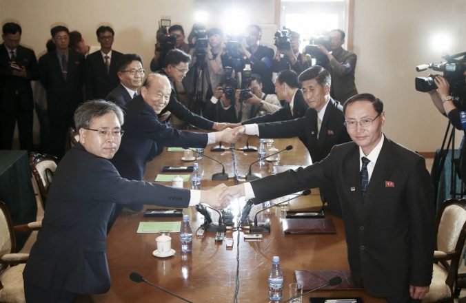 Zástupcovia Severnej a Južnej Kórey si opäť podali ruky, rokujú o stretnutí rozdelených rodín