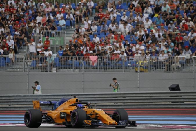Fernando Alonso pravdepodobne ostane v McLarene aj v ďalšej sezóne