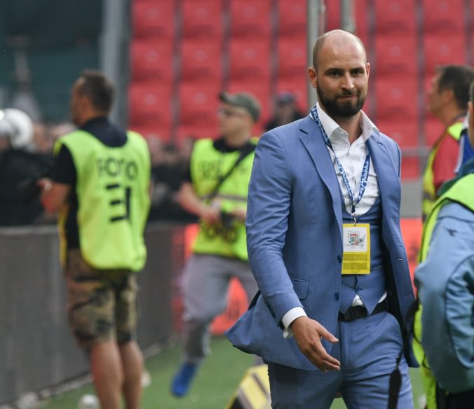 Obvinili viceprezidenta Slovana Ivana Kmotríka ml., dôvodom je jeho gesto z finále Slovnaft Cupu