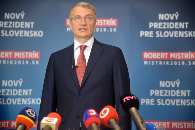 Vedec Robert Mistrík ohlásil kandidatúru na prezidenta, prezradil aj sumu na kampaň