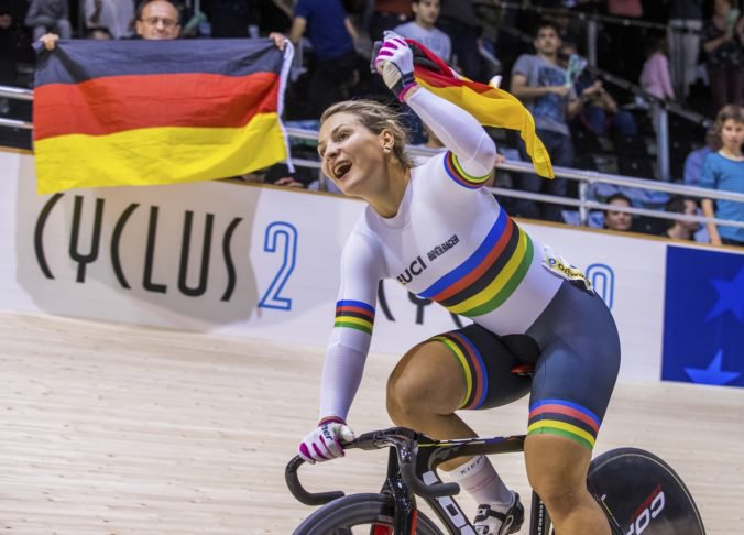 Olympijská šampiónka v dráhovej cyklistike Vogelová sa pri tréningu vážne zranila
