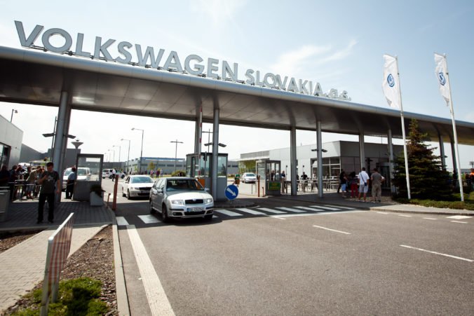 Volkswagen Slovakia vyplatí zamestnancom na trinástom plate najvyššiu sumu v histórii podniku