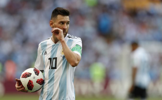 Argentína stále potrebuje Messiho, vraví lúčiaci sa Mascherano a dúfa v jeho túžbu pokračovať