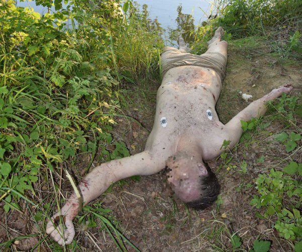 Foto: Vo Váhu v obci Šintava našli telo utopeného muža, polícia žiada pomoc s totožnosťou