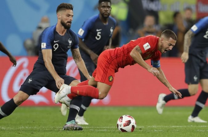Belgičania po semifinále MS vo futbale 2018 soptia na rozhodcu, Hazard kritizoval aj hru Francúzska