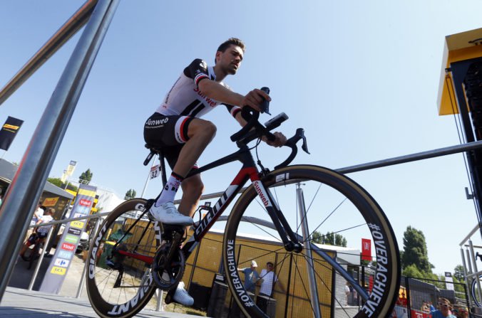 Tom Dumoulin dostal na Tour de France 20-sekundovú penalizáciu