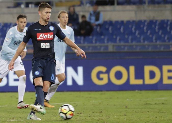 Prvou letnou posilou Chelsea je Jorginho, prichádza z Neapola