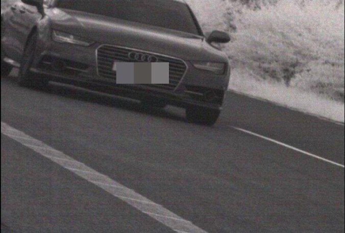 Vodič Audi poriadne prekročil rýchlosť na diaľnici D2, polícii na mieste zaplatil vyše 600 eur
