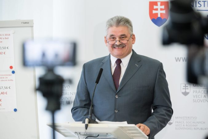 Miera nezamestnanosti na Slovensku stúpla, minister Richter pripúšťa sezónne výkyvy