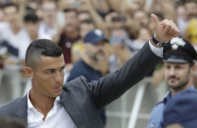 Ronaldo má šancu na debut za Juventus v Serii A proti Chievu Verona, Hamšík začne proti Laziu