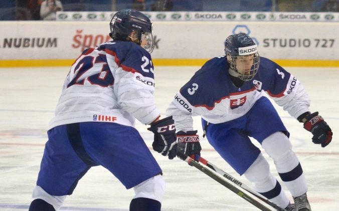 Slovenskí hokejisti do 18 rokov odohrali netradičné prípravné zápasy pred Hlinka Gretzky Cupom