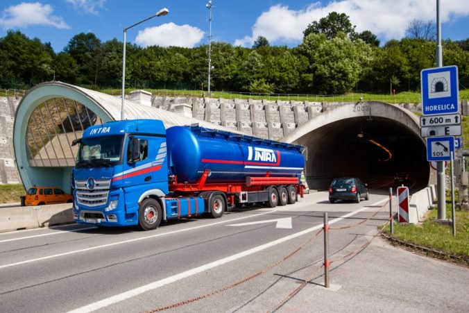 Tunel Horelica uzavrú, diaľničná spoločnosť uskutoční výmenu niektorých zariadení