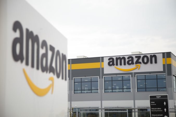 Amazon dokončil svoju prvú ročnú revíziu miezd na Slovensku a pokračuje v nábore
