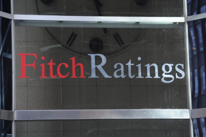 Medzinárodná agentúra Fitch zlepšila Česku rating na AA-, má stabilný výhľad