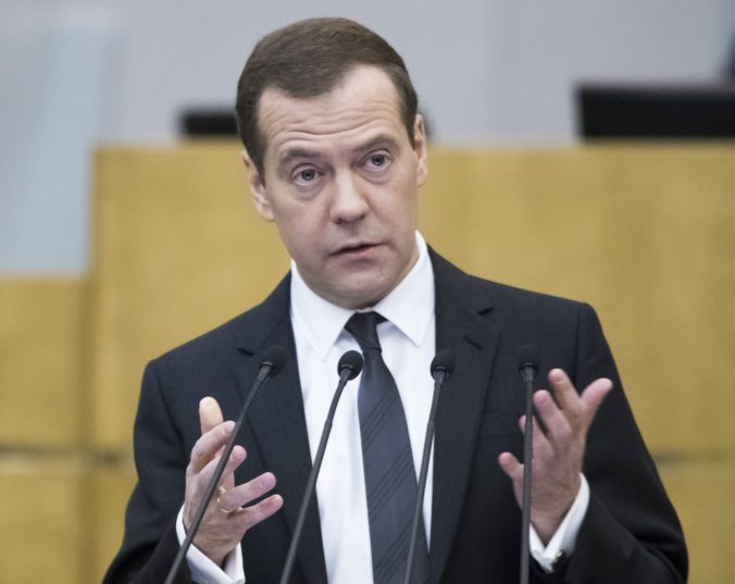 Ruský premiér Medvedev varuje pred ďalším konfliktom, ak sa Gruzínsko pripojí k NATO