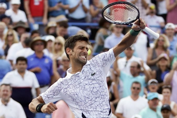 Video: Djokovič našiel v Cincinnati recept na Federera a ako prvý dovŕšil Golden Masters